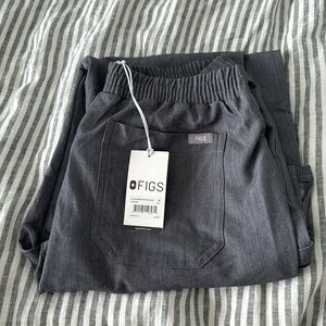 Brand new Figs Scrub pants Gray